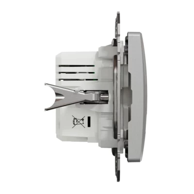 Zemapmetuma 2-vietīgs USB lādētājs A+C, mehaniskais SEDNA Design