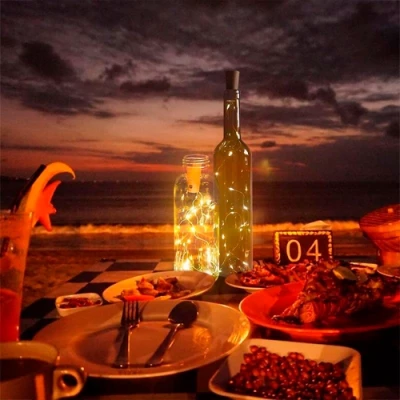 LED Ziemassvētku vara stieples virtene - pudeļu korķis, uz baterijām, 2m, silti balts