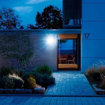 LED Mitrumizturīgs āra prožektors ar kustības sensoru 150W, 15 000Lm, 4000K, IP65